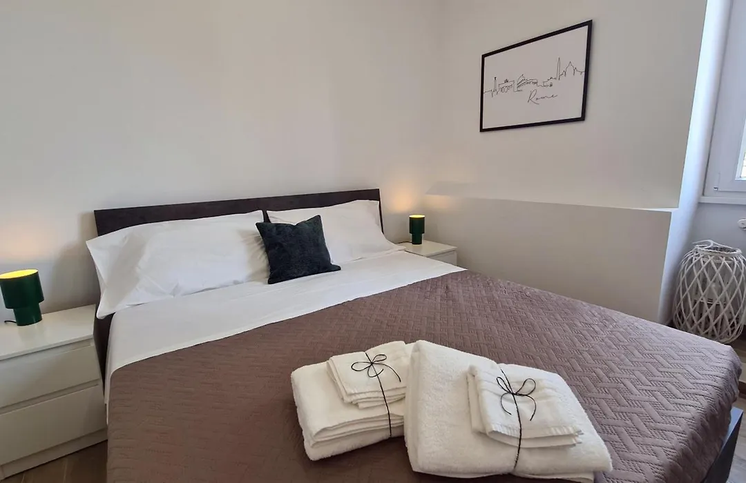 Loverhome Apartment 14-1